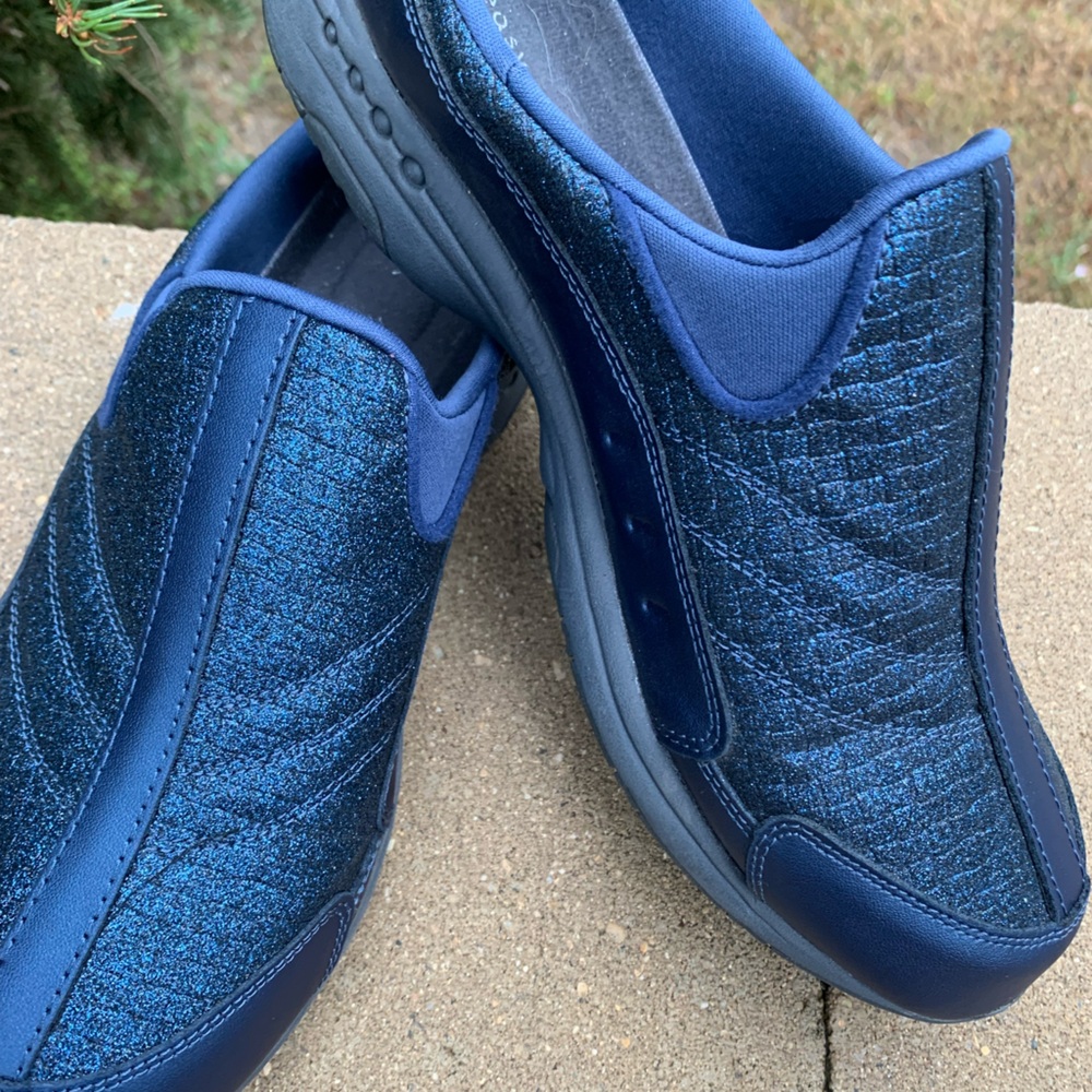 Easy Spirit Slip on clog. Size 11. Sparkly Navy